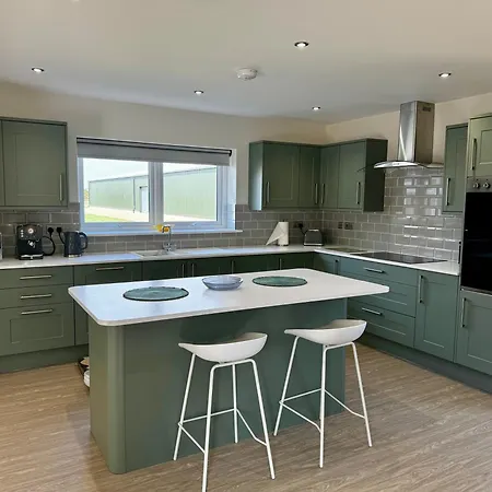 Luxury Isla Cottages, Bourne! Dog-Friendly, Countryside Views, Garden, Parking, 5Mins Pubs - Family Holiday Exterior photo