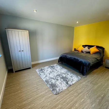 Luxury Isla Cottages, Bourne! Dog-Friendly, Countryside Views, Garden, Parking, 5Mins Pubs - Family Holiday Room photo