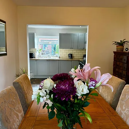Luxury Isla Cottages, Bourne! Dog-Friendly, Countryside Views, Garden, Parking, 5Mins Pubs - Family Holiday Room photo