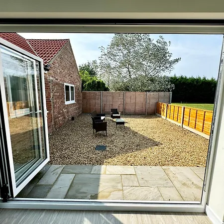 Luxury Isla Cottages, Bourne! Dog-Friendly, Countryside Views, Garden, Parking, 5Mins Pubs - Family Holiday Exterior photo