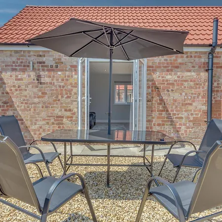 Luxury Isla Cottages Bourne, Dog Friendly With Garden, Parking, Countryside Views, Family Holidays & Easy Access To Town Exterior photo