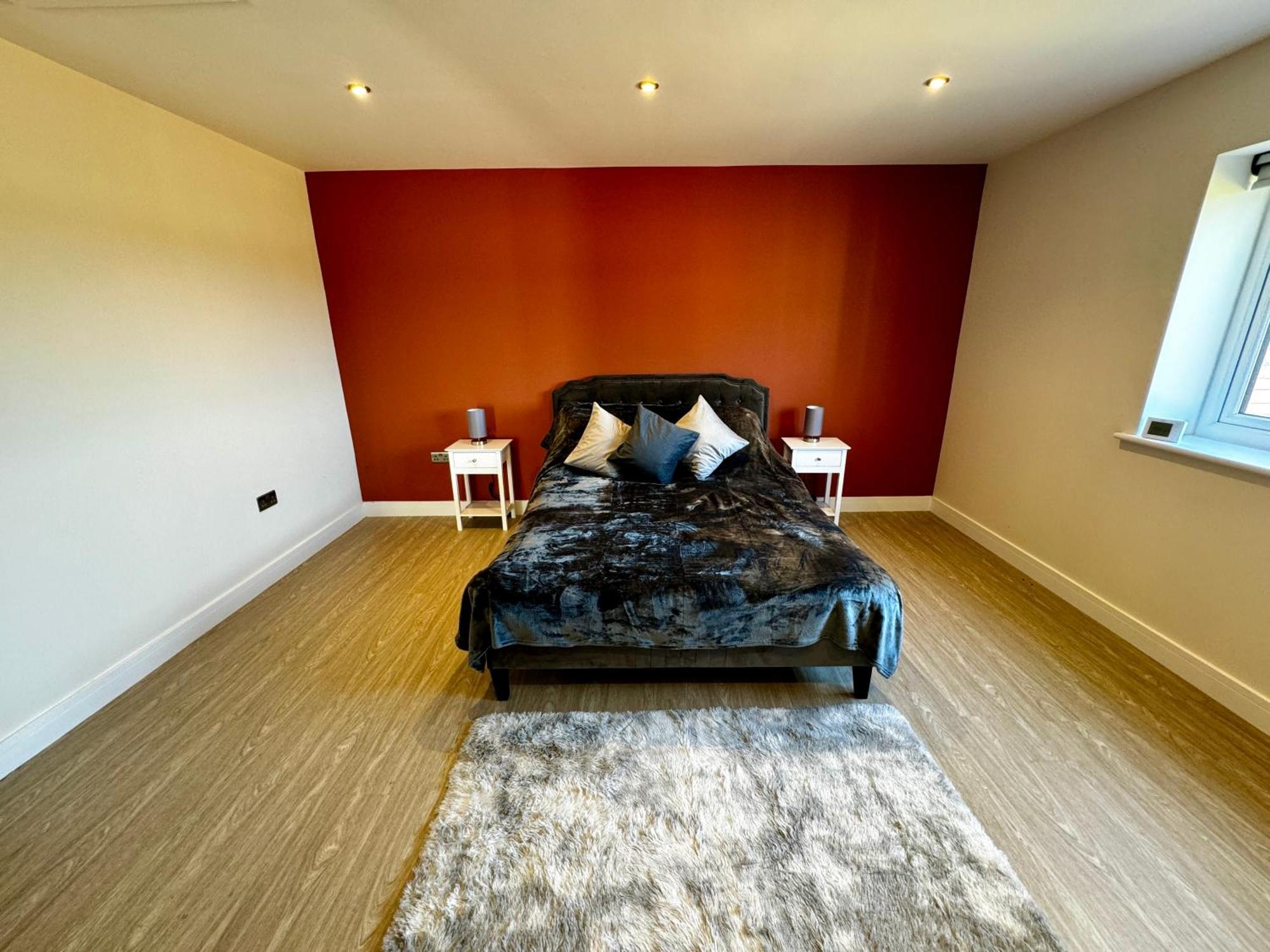 Luxury Isla Cottages, Bourne! Dog-friendly, Countryside Views, Garden, Parking, 5mins Pubs - Family Villa Bourne