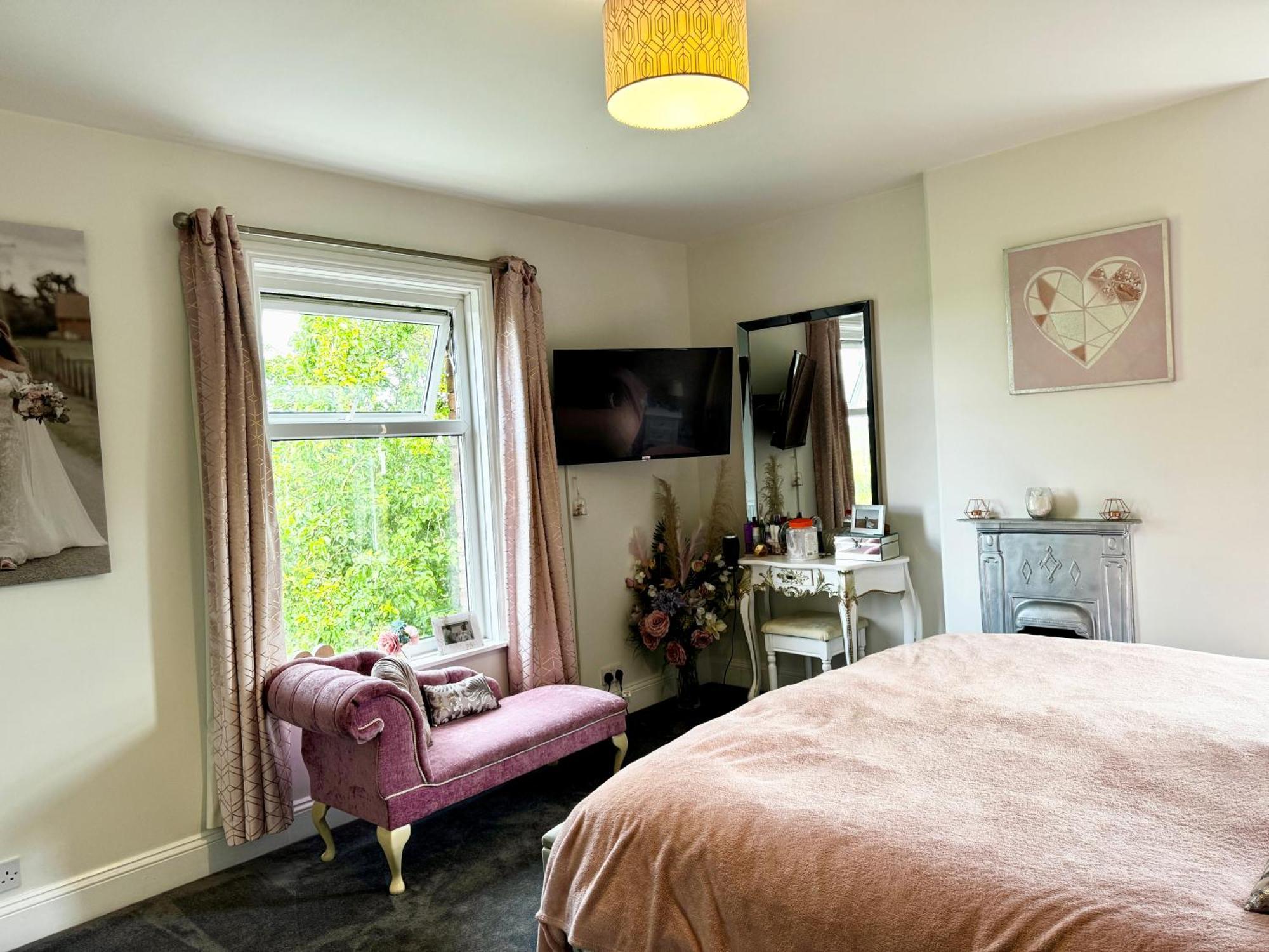 Luxury Isla Cottages, Bourne! Dog-friendly, Countryside Views, Garden, Parking, 5mins Pubs - Family Bourne