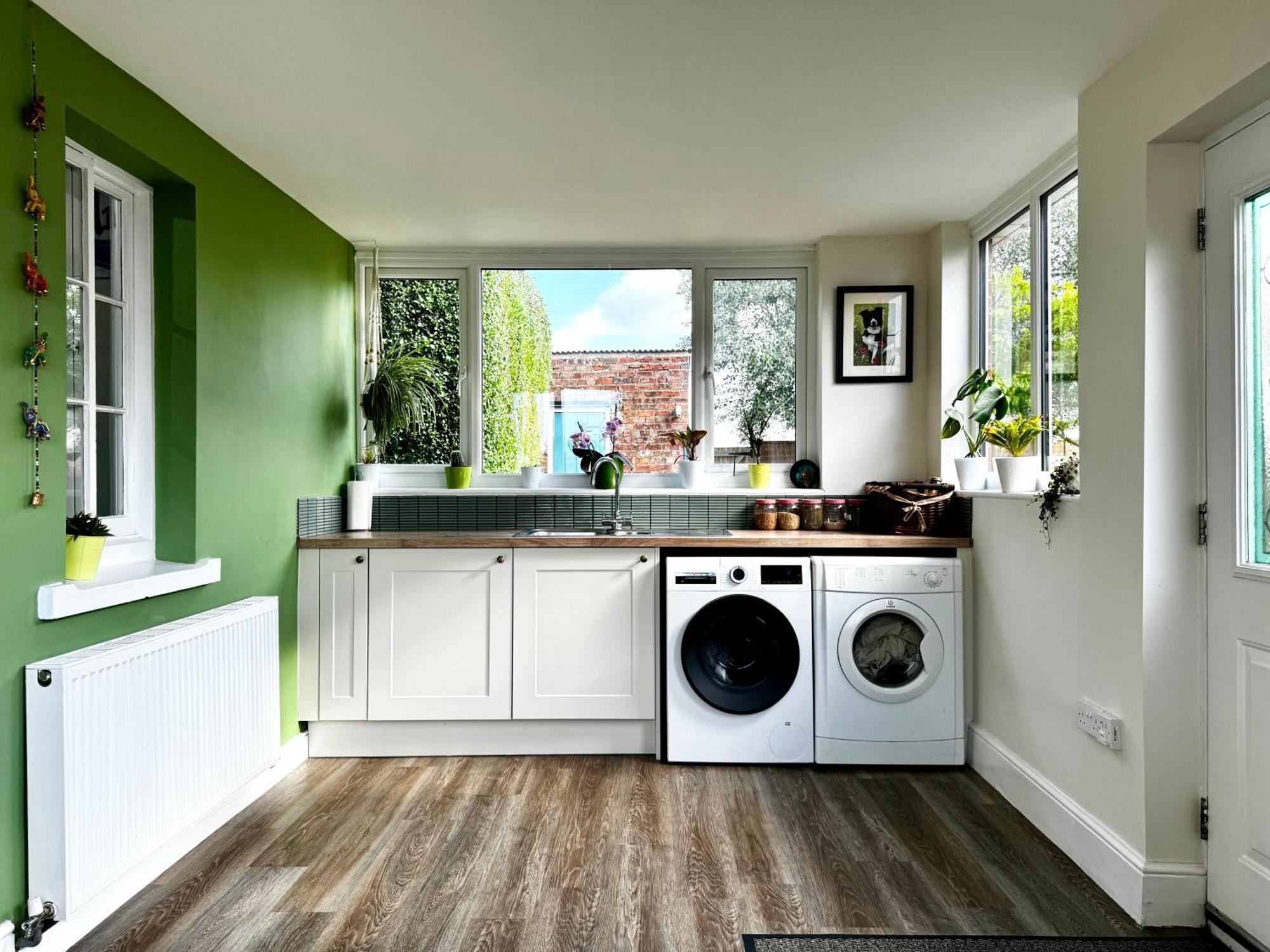 Villa Luxury Isla Cottages, Bourne! Dog-friendly, Countryside Views, Garden, Parking, 5mins Pubs - Family Bourne