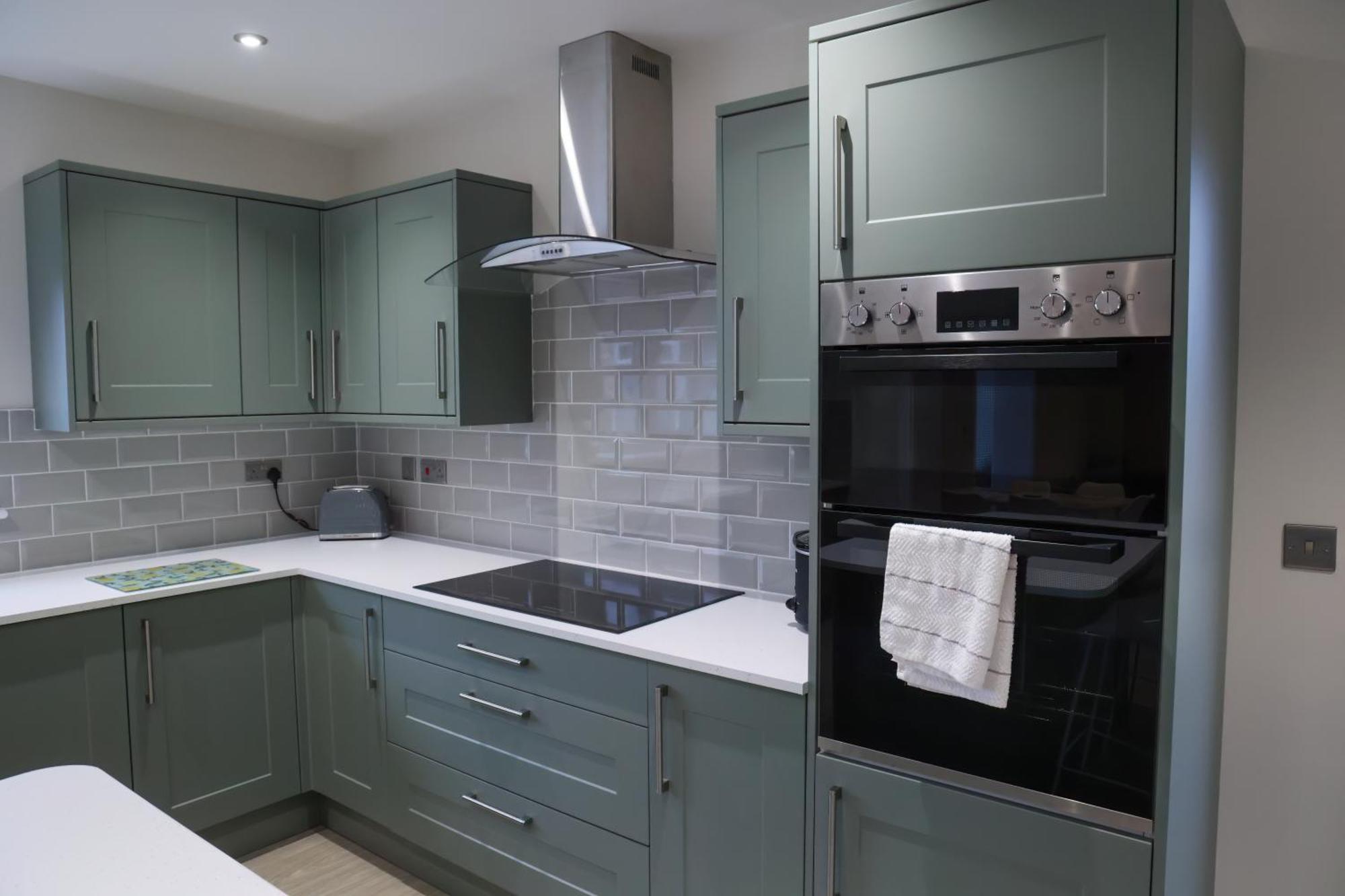 Villa Luxury Isla Cottages, Bourne! Dog-friendly, Countryside Views, Garden, Parking, 5mins Pubs - Family *