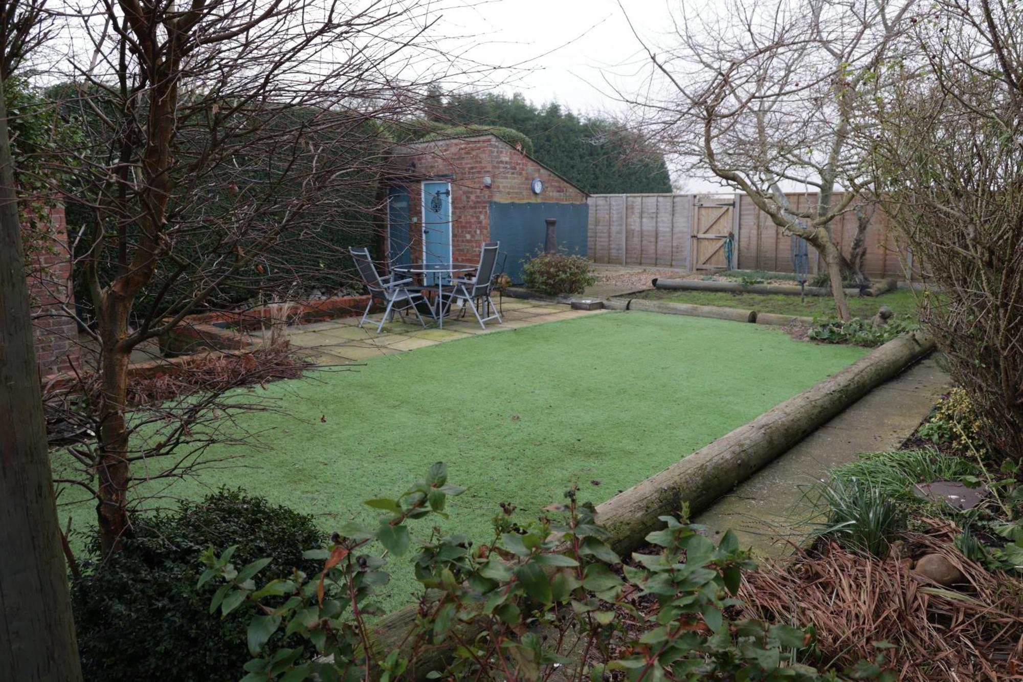 Luxury Isla Cottages, Bourne! Dog-friendly, Countryside Views, Garden, Parking, 5mins Pubs - Family *
