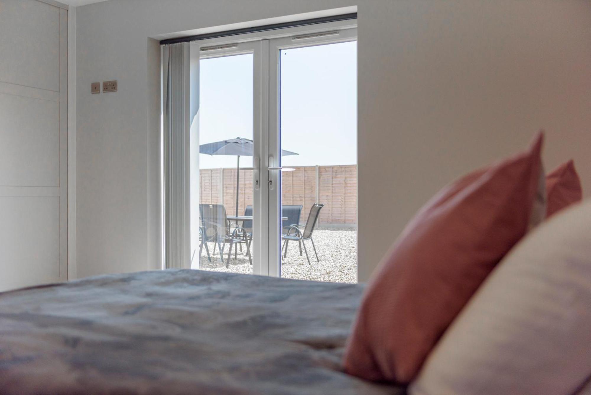 Luxury Isla Cottages Bourne, Dog Friendly With Garden, Parking, Countryside Views, Family Holidays & Easy Access To Town Villa Bourne