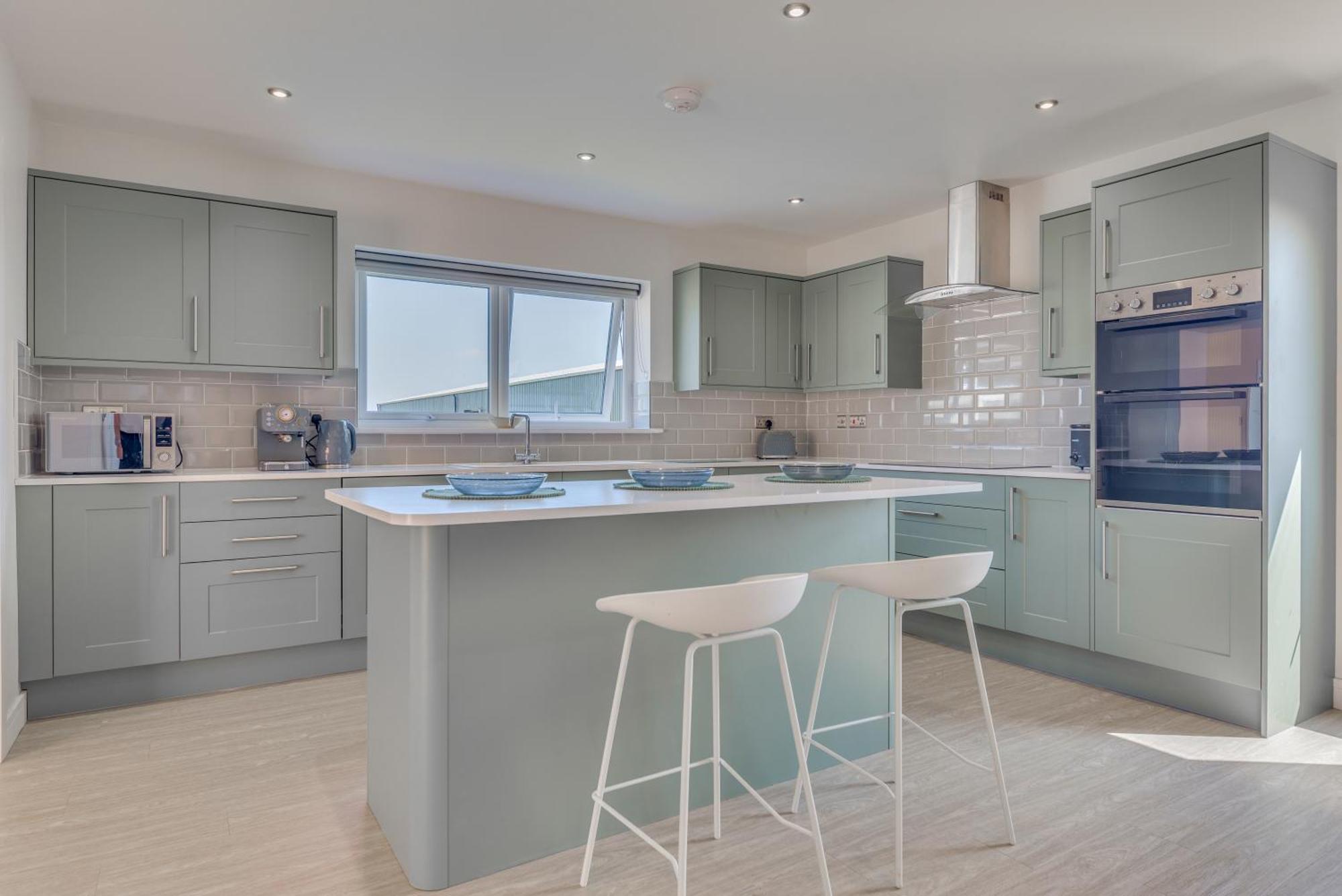 Villa Luxury Isla Cottages Bourne, Dog Friendly With Garden, Parking, Countryside Views, Family Holidays & Easy Access To Town *