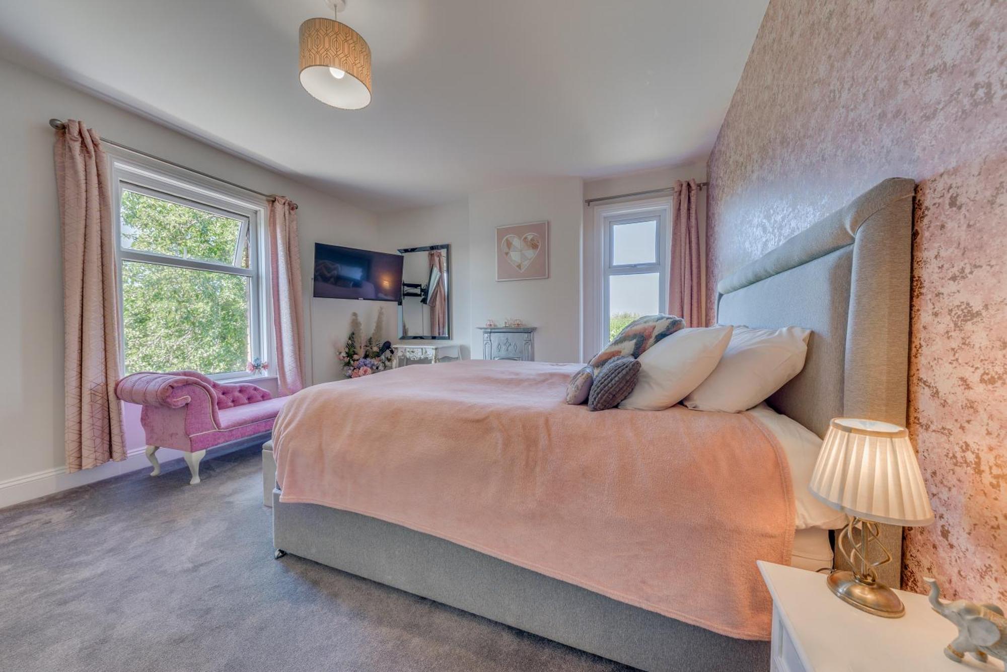 Luxury Isla Cottages Bourne, Dog Friendly With Garden, Parking, Countryside Views, Family Holidays & Easy Access To Town Villa Bourne