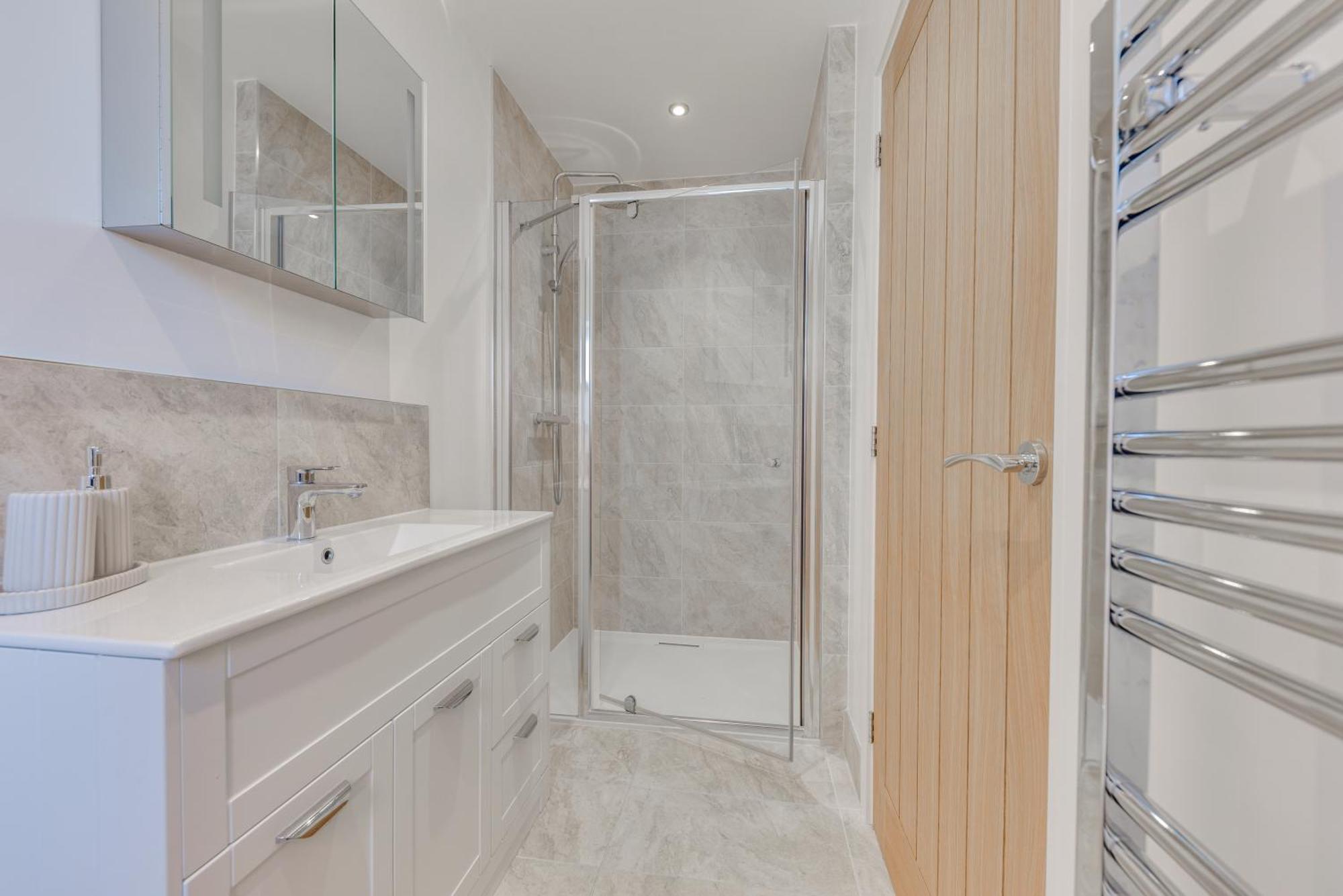 Villa Luxury Isla Cottages Bourne, Dog Friendly With Garden, Parking, Countryside Views, Family Holidays & Easy Access To Town *